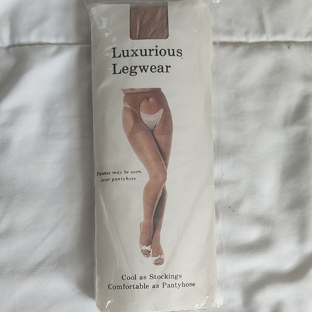 Luxurious Legwear Garterbelt Hose